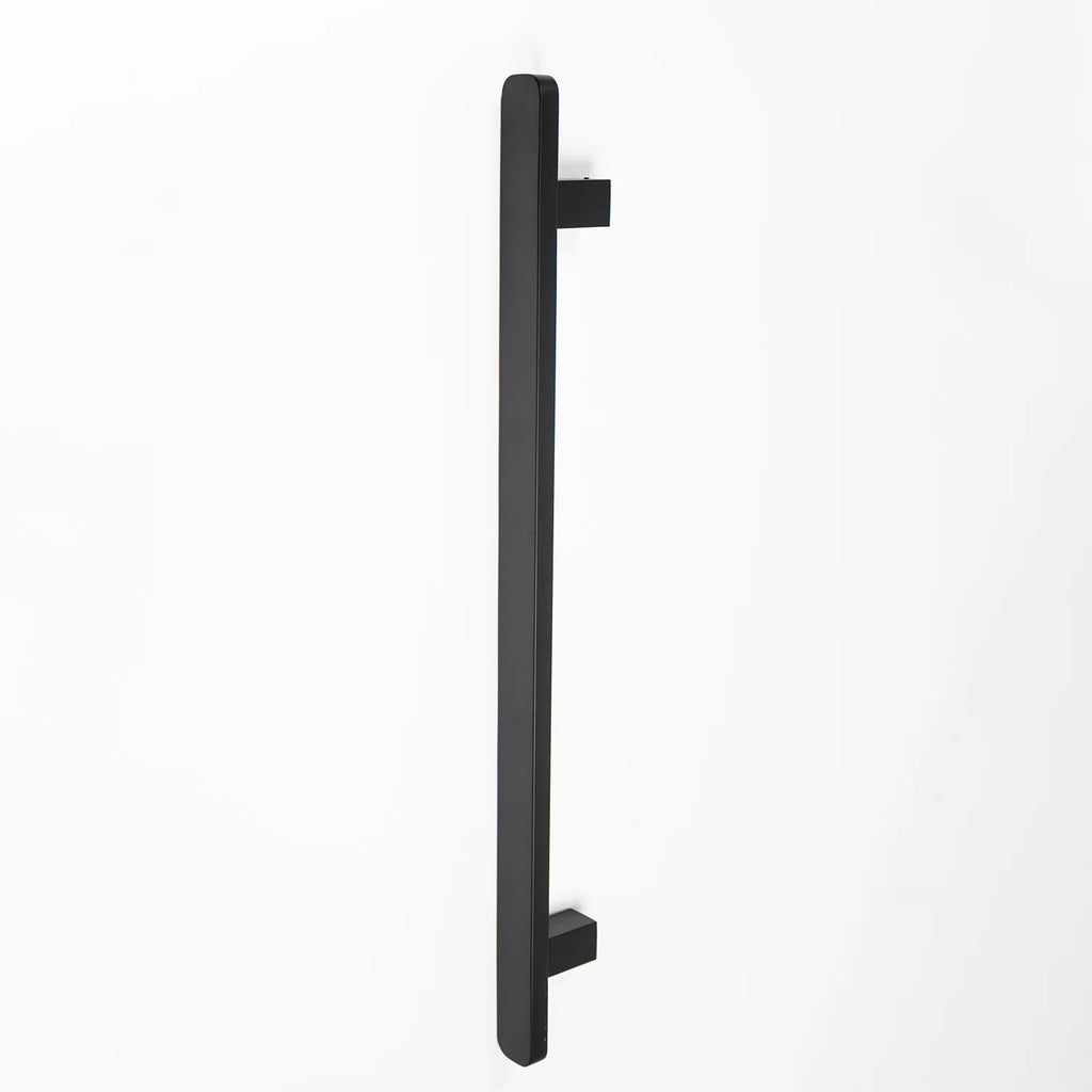 Bolt | Square Vertical Heated Towel Bar 12V 850MM