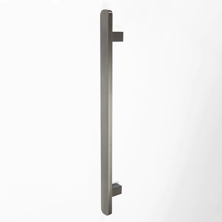Bolt | Square Vertical Heated Towel Bar 12V 850MM