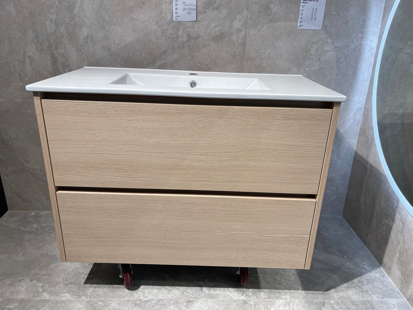 Dew Vanity Standard Top 900mm Perfect Oak