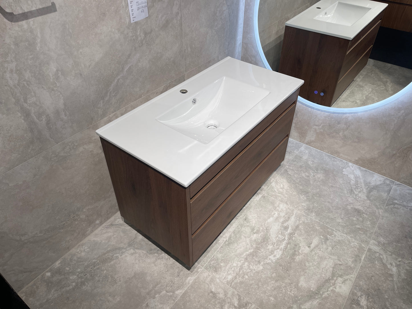 Dew Vanity Standard Top 900mm Walnut