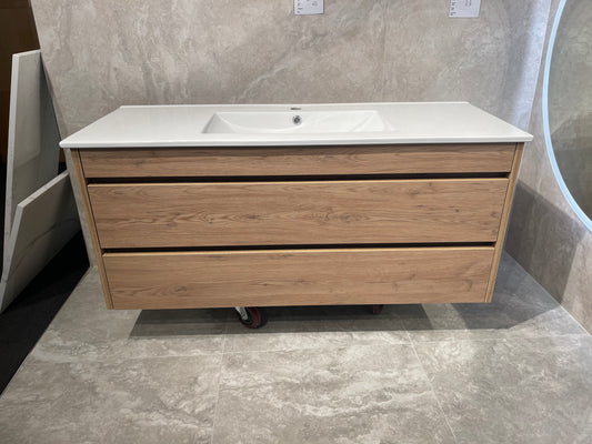 Dew Vanity Standard Top 1200 mm French oak