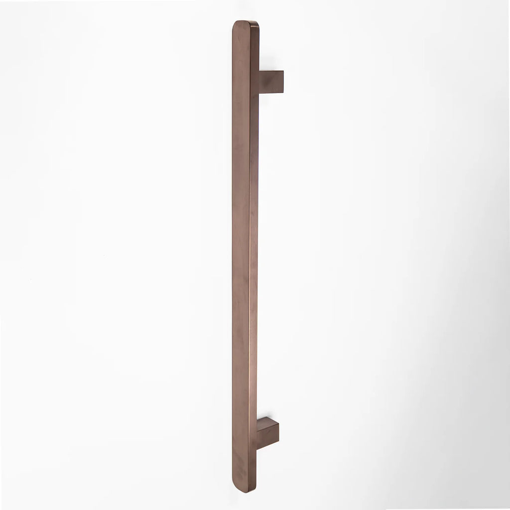 Bolt | Square Vertical Heated Towel Bar 12V 850MM