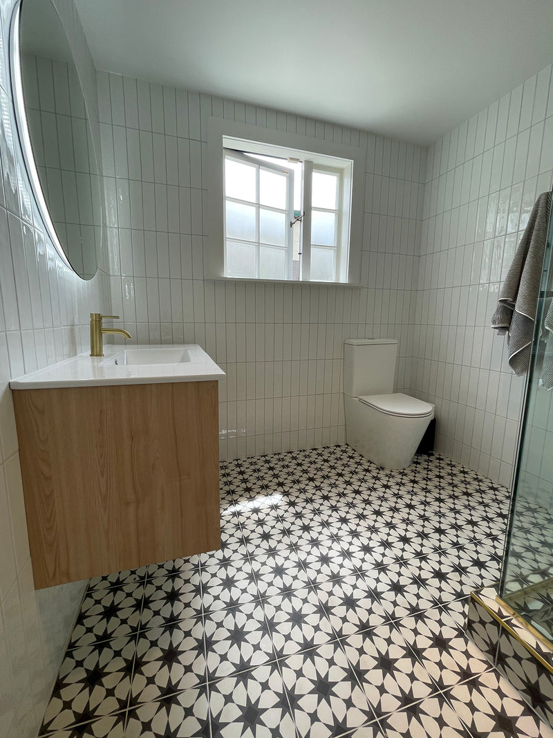 Duet Back to Wall Toilet