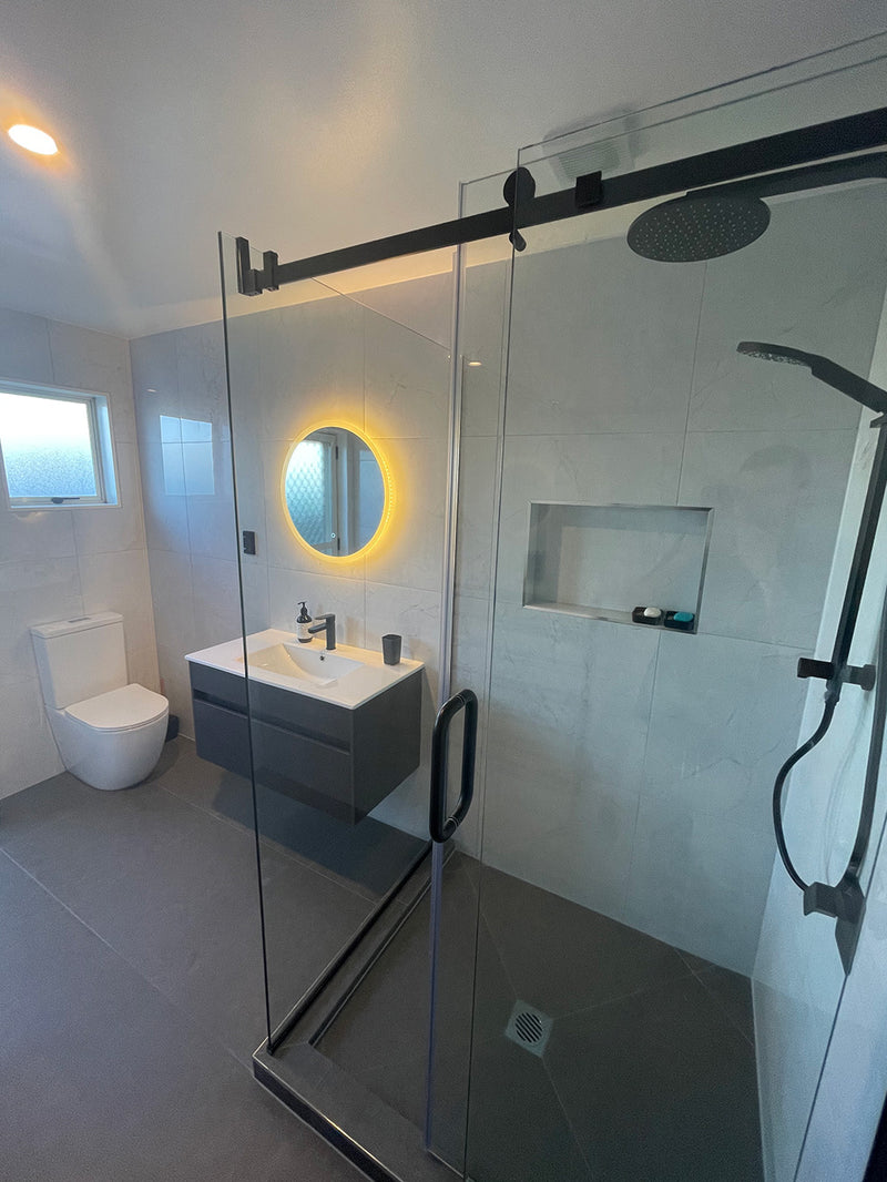 Alcove Showers Sliding
