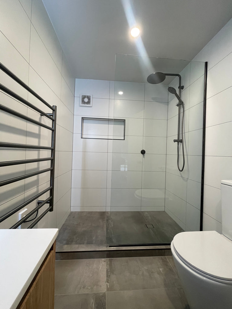 Round Shower Mixer Mains Pressure